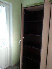 Офисный шкаф для верхней одежды